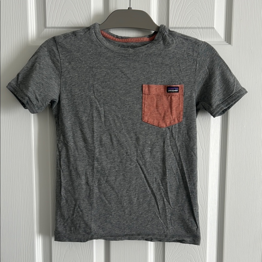 Patagonia Gray Kids short sleeve Shirt with Rust Pocket